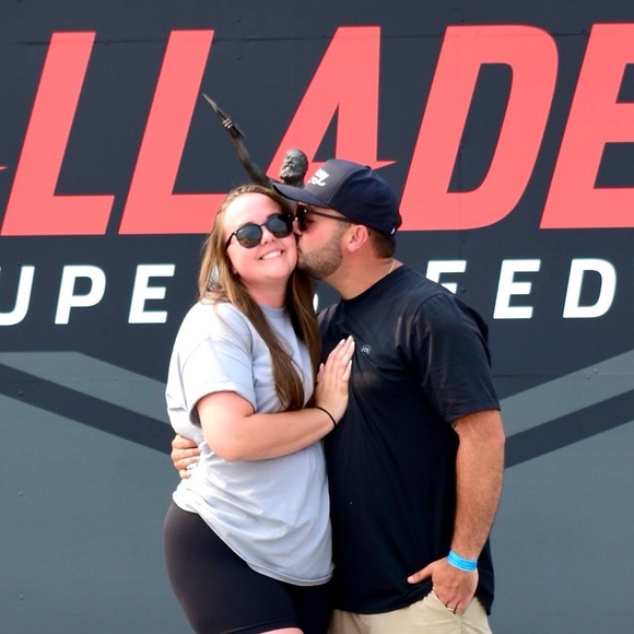 a lil bit about me - Picture 3 of 3